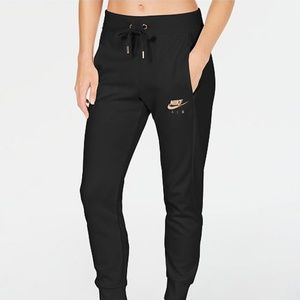 Nike Air Joggers